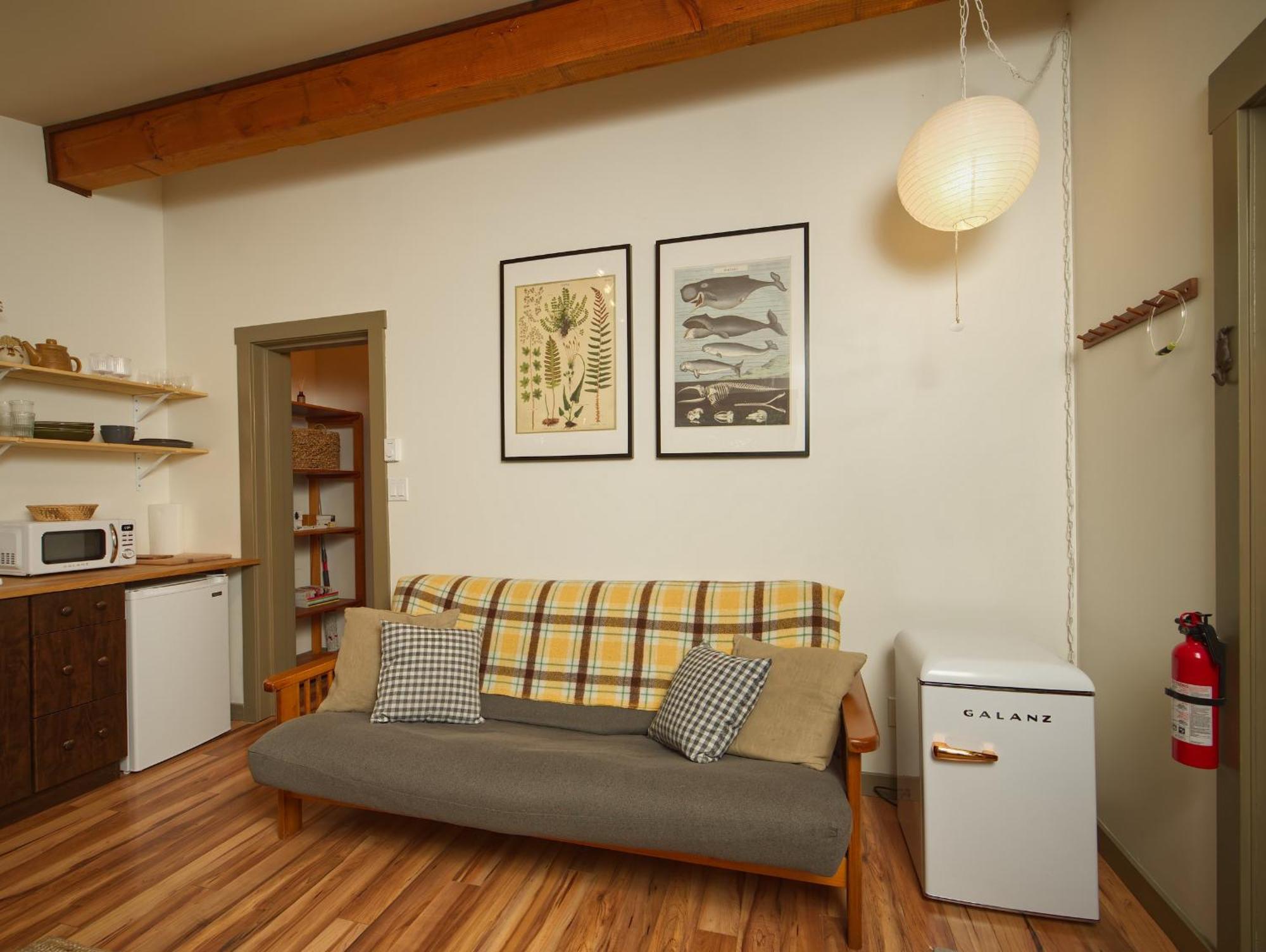 Handsome Dan'S Vacation Cottage Rentals Port Renfrew Habitación foto
