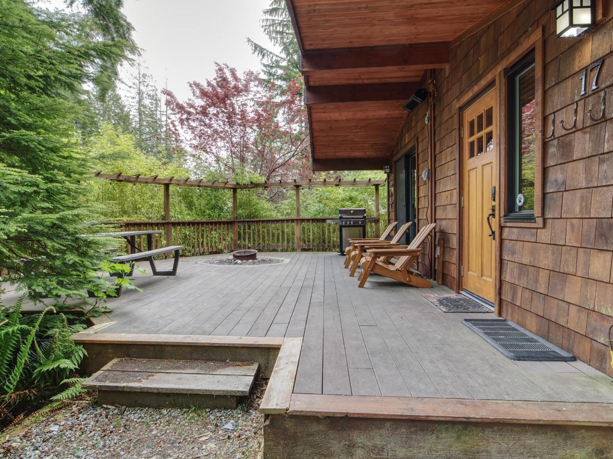 Handsome Dan'S Vacation Cottage Rentals Port Renfrew Habitación foto